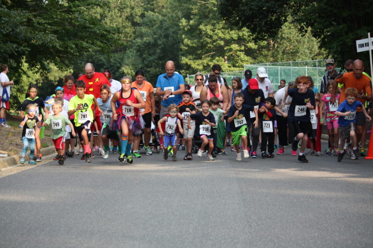 Enter to Win a Family Four Pack of Race Entries to CDR Super Hero 5K or Fun Run – Aug 13th