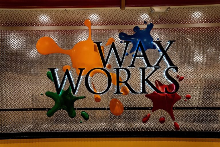 Wacky Wax Works Weekend at Yankee Candle receive 50% off Jan. 18-20