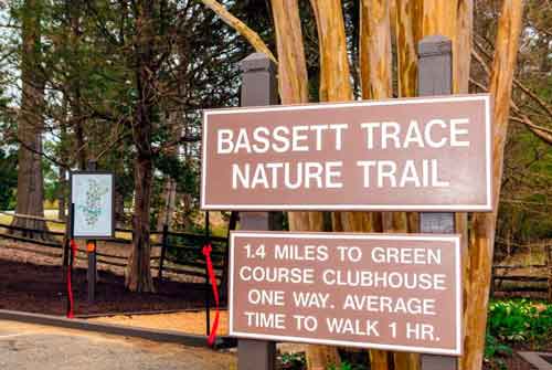 Bassett-Trace-Trail-in-Colonial-Williamsburg-guided-tour