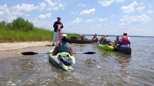 Paddle-thru-the-Past-canoe-kayak-york-river-state-park