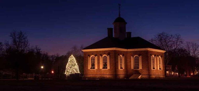 Christmastide at the Courthouse